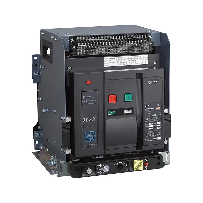 Interruttore automatico trifase